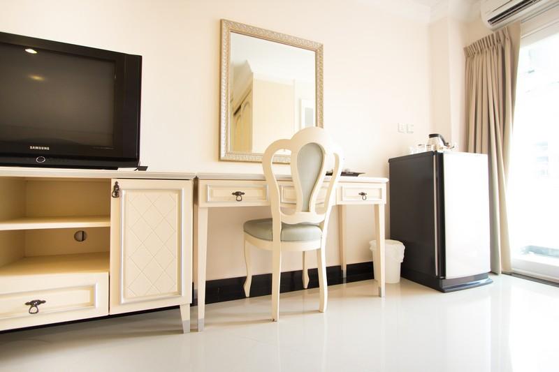 LK Maritime-Standard Room