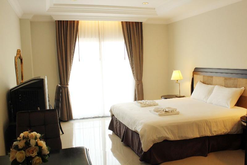 LK Crystal Place-Studio